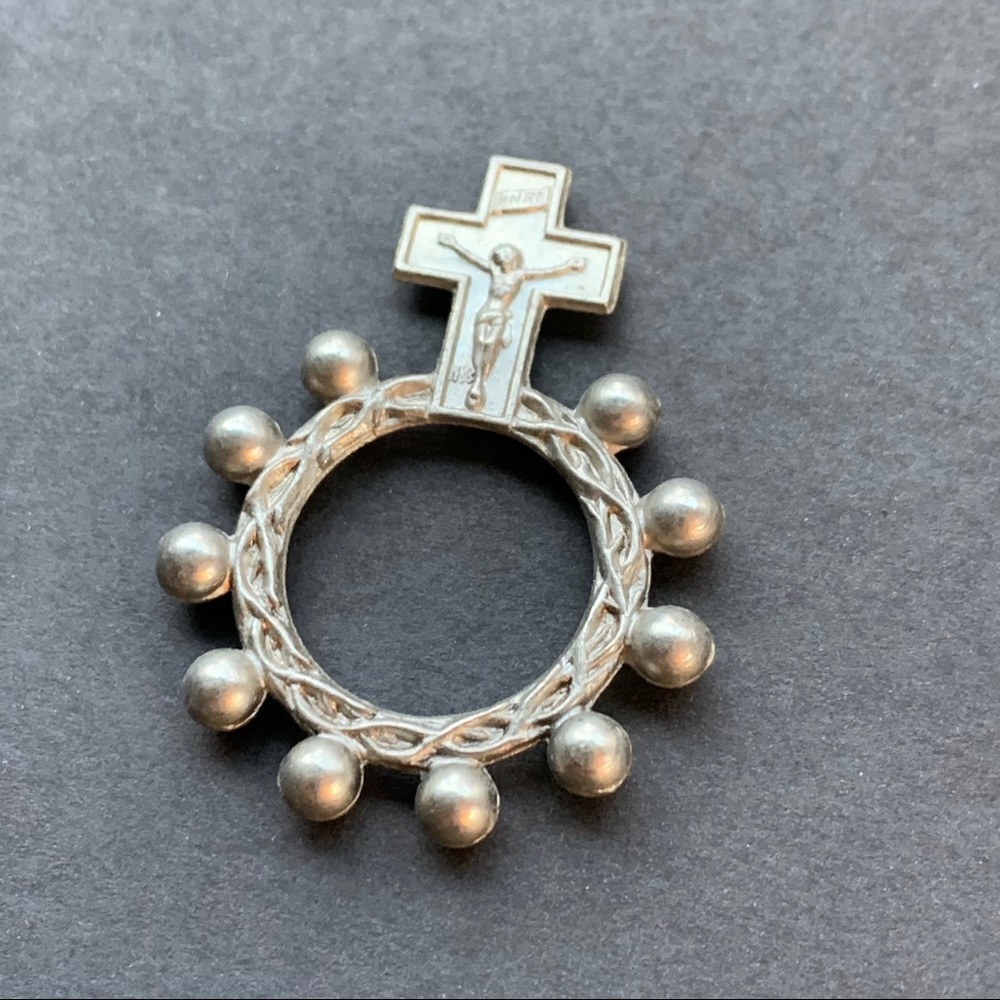 Vintage Cross Rosary Ring🎄Keychain or Ornament